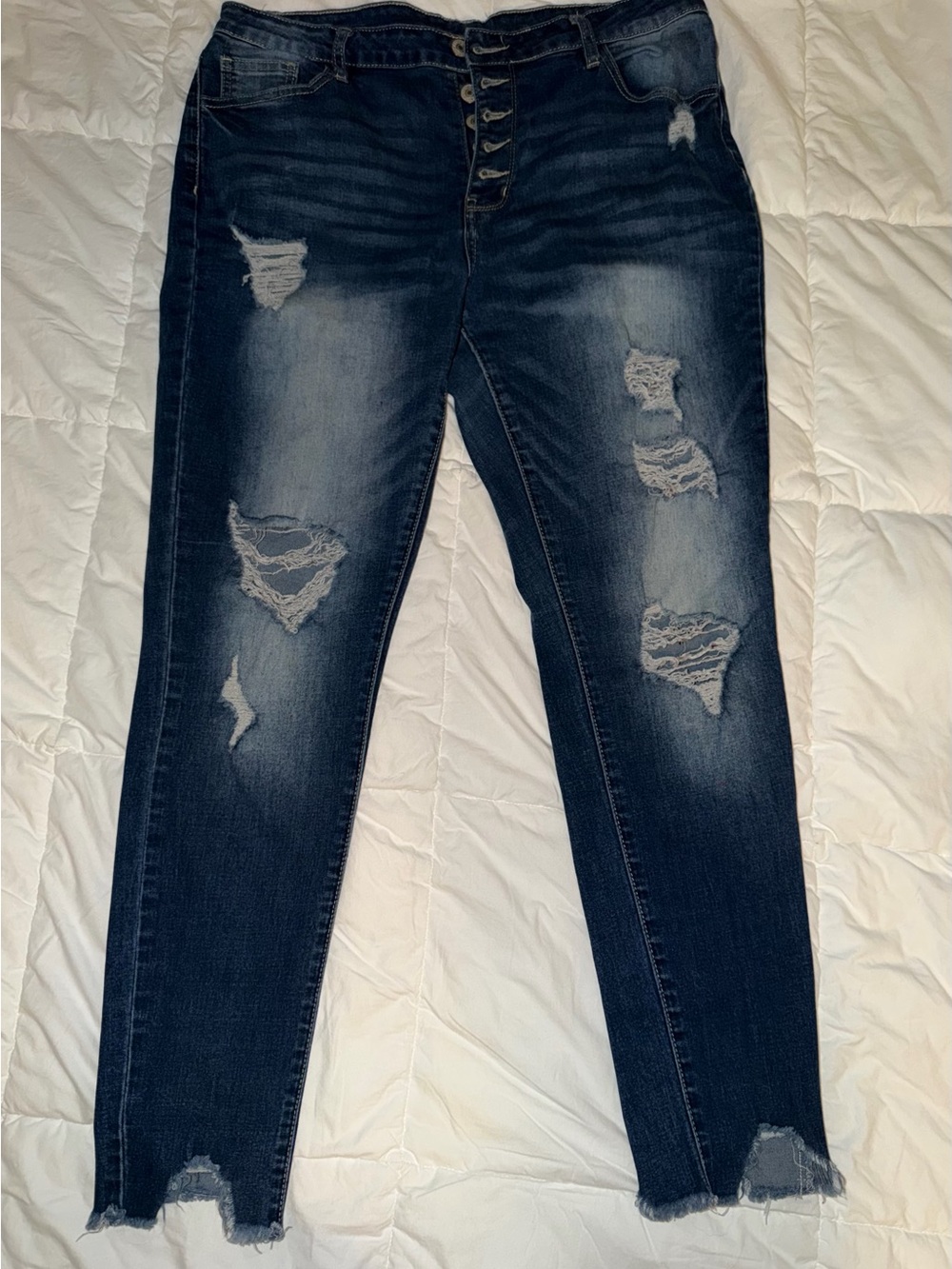 Dark Wash Distressed Women’s Jeans - Blue L